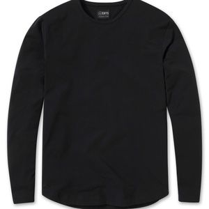 Cuts crew curve hem long sleeve. Size XL